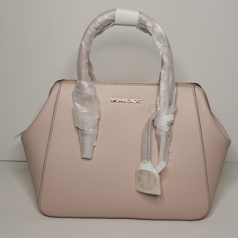 Michael Kors Charlotte
